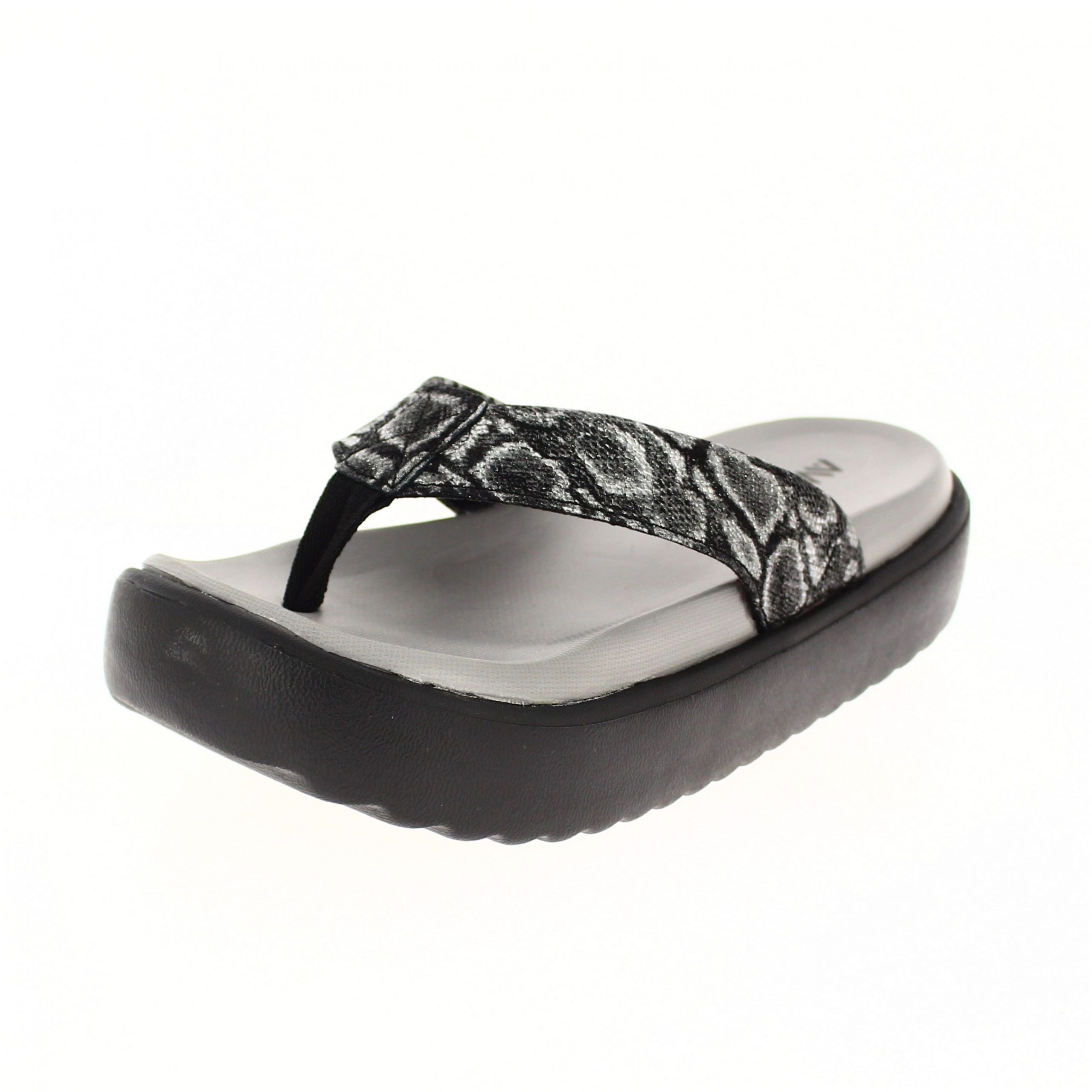 AVI Women Casual Slippers Black